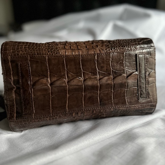 Handmade Leather Alligator Hand Bags - Picture 5 of 16